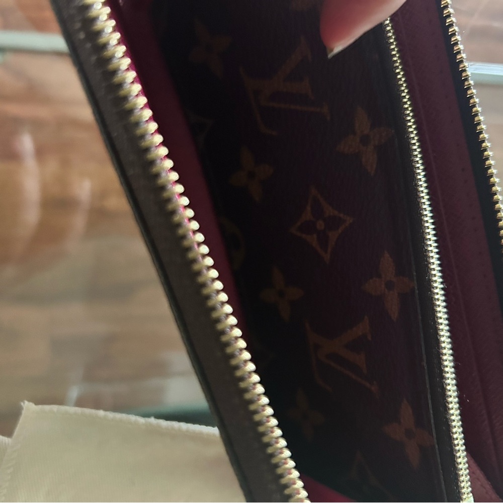 Louis Vuitton Brown and Gold Wallet - Picture 5 of 12
